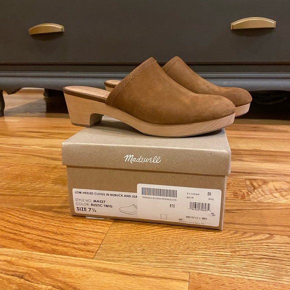 Women clogs made by Madewell. Low heeled ! Very comfortable - Picture 2 of 7